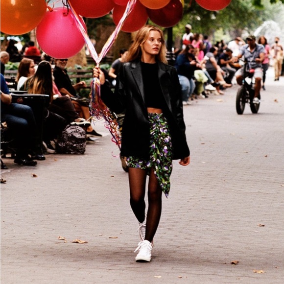 NWT FLORAL PAREO MINI SKIRT - Picture 2 of 4